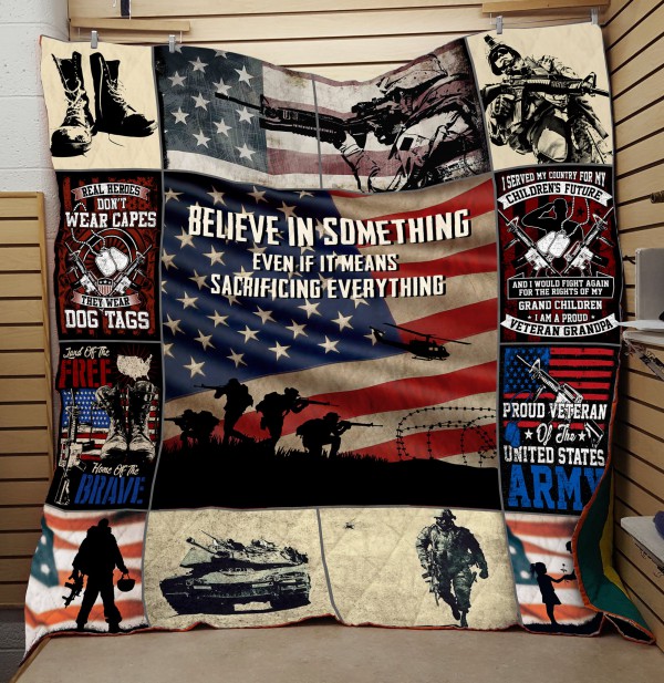 T000123 Mock up Proud veteran of the US army Quilt